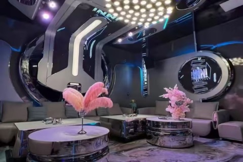 无锡梁溪区南下塘星空城市会客厅STARRYSKY招聘促销员/礼仪,签约保底薪资优渥超乎你想象