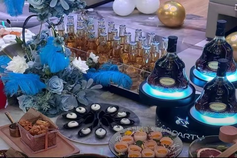 绍兴商务KTV预订_绍兴高端夜总会预订,全天候恭候您的光临,享受高品质KTV之夜