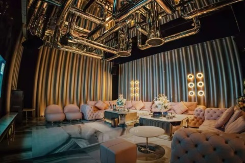 黄山夜场诚聘女服务员 工作轻松氛围佳